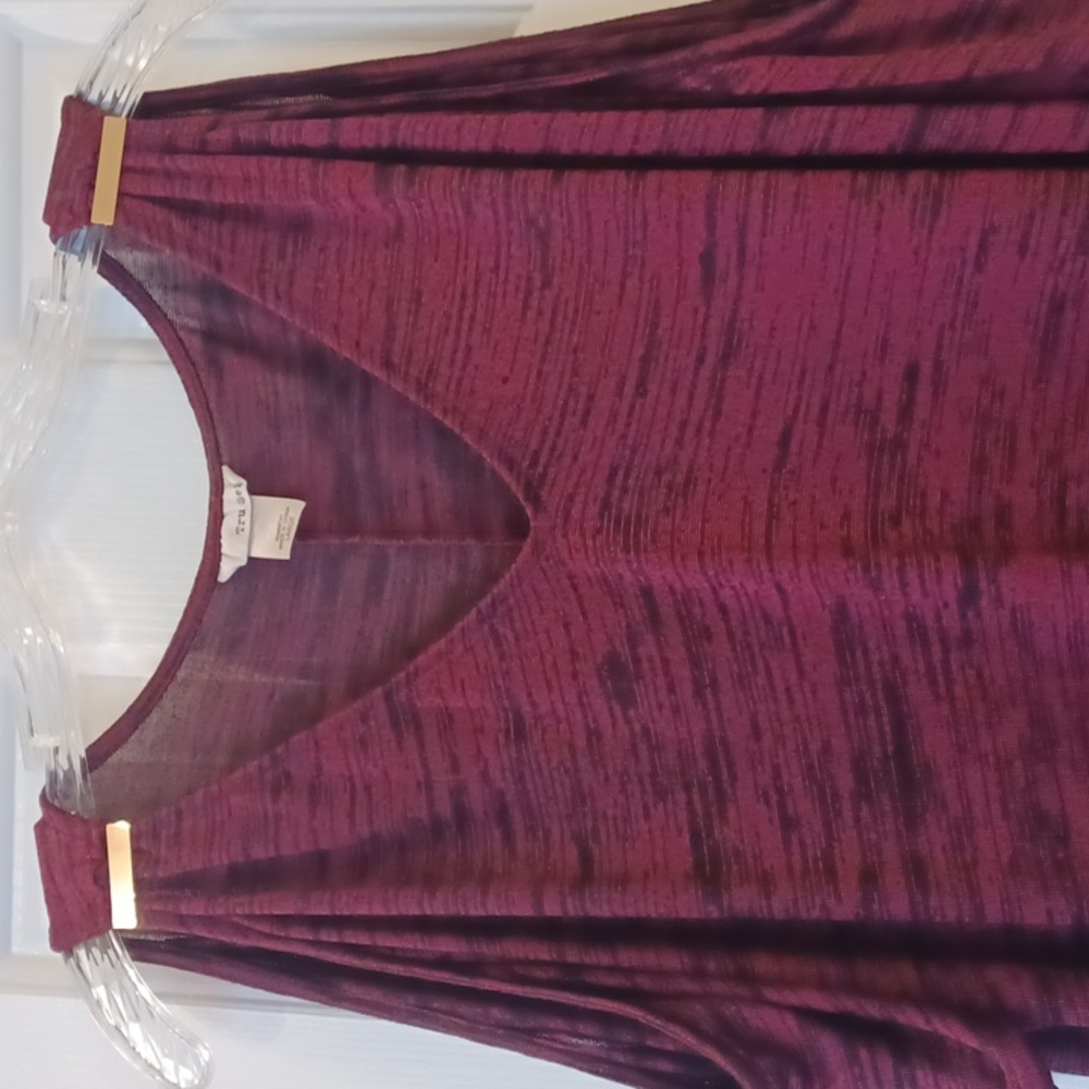 *Open Shoulder Top LRG - Picture 2 of 8